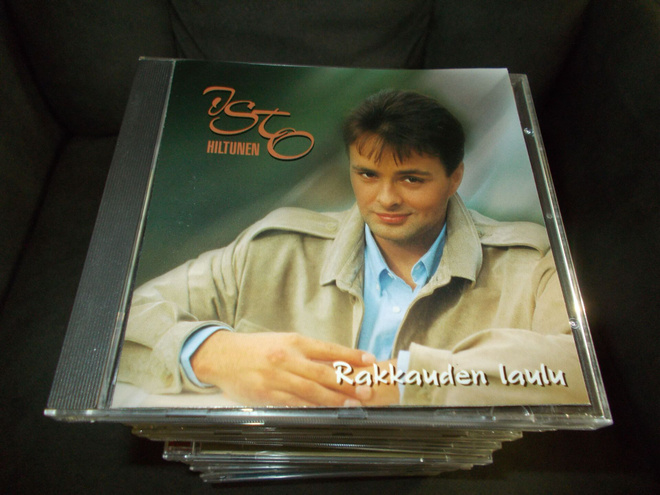 CD ISTO HILTUNEN ** RAKKAUDEN LAULU **