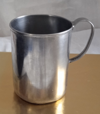 Ruostumattomasta teräksestä valmistettu 50-luvulla 1,5 L