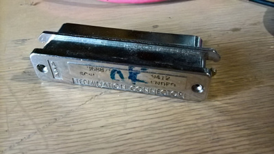 SCSI terminaattori