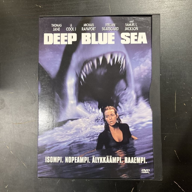 Deep Blue Sea DVD