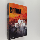 Deon Meyer : Kobra - pikkukuva 1