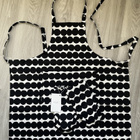 MARIMEKKO RÄSYMATTO KEITTIÖTEKSTIILISETTI *UUSI* - pikkukuva 1