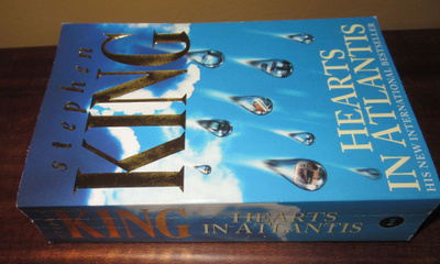 Stephen king: Hearts In Atlantis. kieli english pokkari 621s