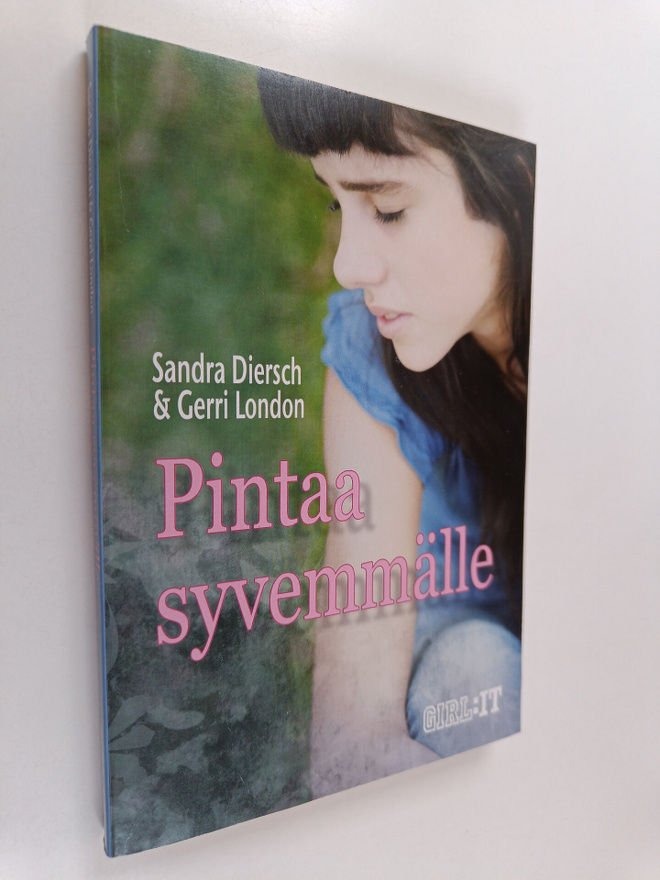 Sandra Diersch : Pintaa syvemmälle