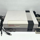 NES konsoli + 2 ohjainta [3] - pikkukuva 1