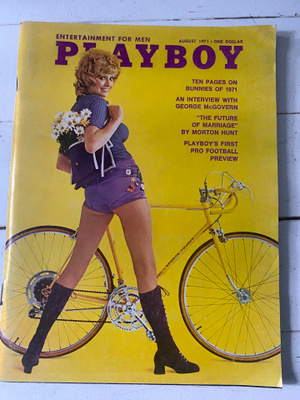 Playboy - August 1971 - Hyväkuntoinen