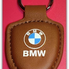 Pieni nahkainen ruskea BMW avaimenperä - pikkukuva 1