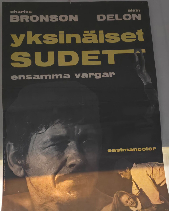 Yksinäiset sudet elokuva juliste