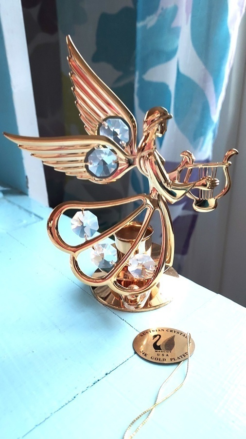 KAUNIS AUSTRIAN CRYSTAL ENKELI - KYNTTILÄNJALKA (24 kar.)