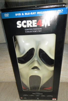 Scream 4 [Blu-ray + DVD] (+Ghostface naamari)