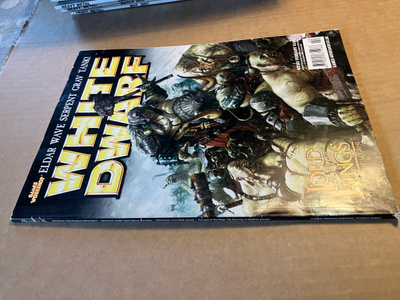 WHITE DWARF 302 HYVÄ