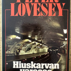 [Kirja] PETER LOVESEY: HIUSKARVAN VARASSA - pikkukuva 1