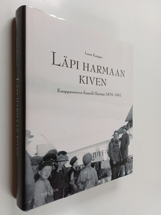 Lasse Kangas : Läpi harmaan kiven : kauppaneuvos Samuli H...