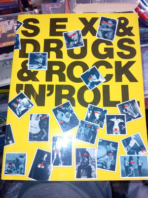 SEX & DRUGS & ROCK'N'ROLL ( SIS POSTIKULU )