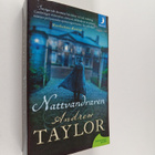Andrew Taylor : Nattvandraren - pikkukuva 1