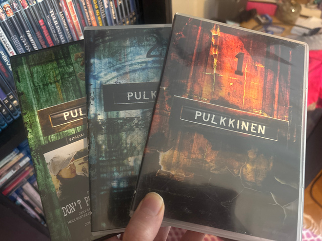 Pulkkinen koko sarja / kaudet 1-3 (2006)