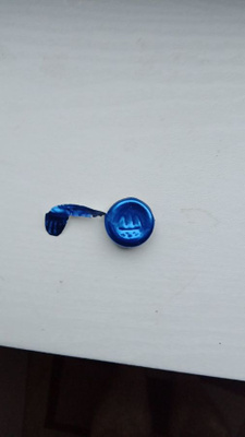 Vanha repäisykorkki Lahden Sininen