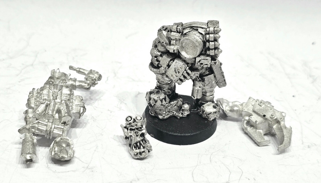 WH40K - Ork Kommando Nob with Grot [S174]