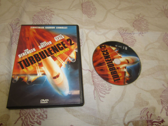 TURBULENCE 2 LENTOPELKO ( uudenveroinen DVD )