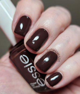 Essie kynsilakka Odd Squad