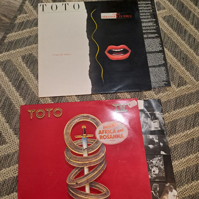 Toto vinyylilevy x 2