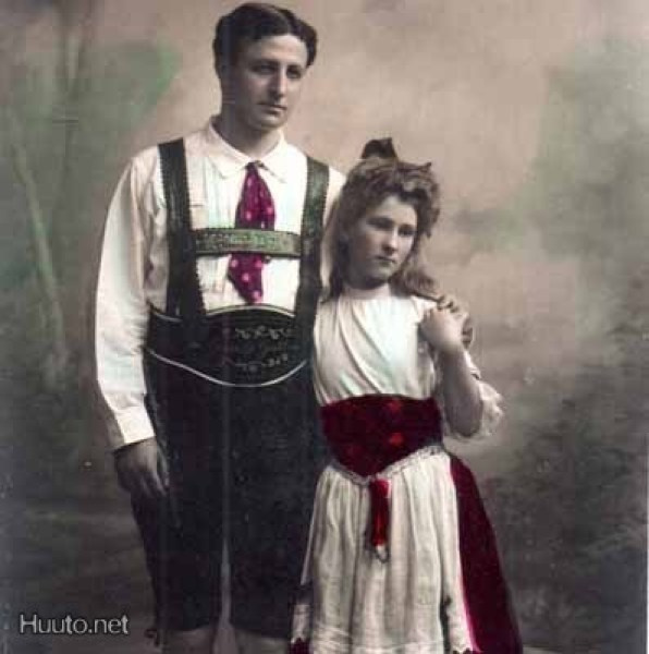 ISÄ / Isän käsi tytön olalla. 1900-l.