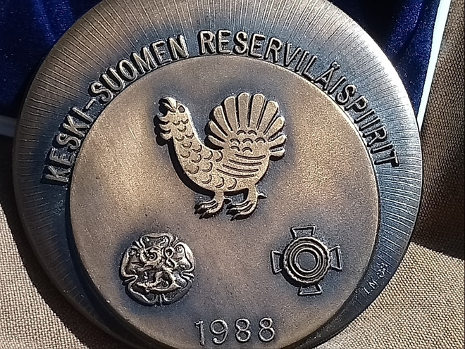 Reserviupseeri mitali. Halkaisija - 69mm. Valmistajan leimal