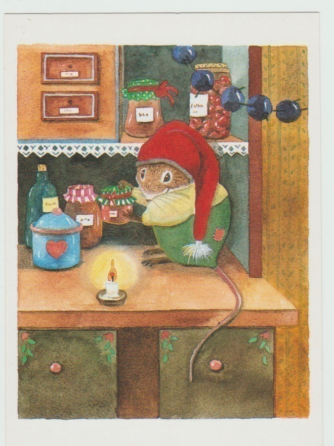 **  Hiiri pöydällä tutkii purnukoita