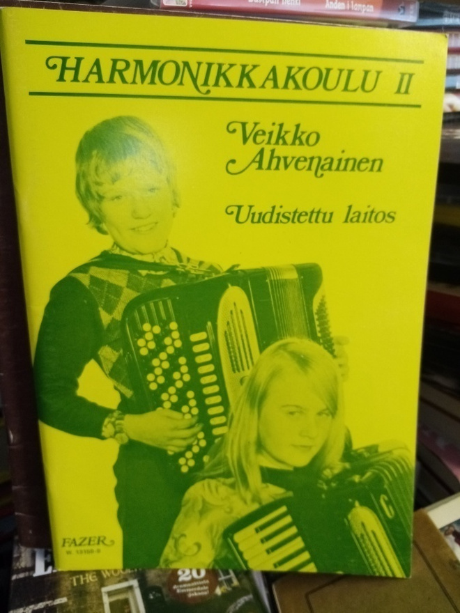 Ahvenainen : Harmonikkakoulu II ( SIS POSTIKULU)