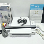 Wii konsoli + ohjaimet [4] - pikkukuva 1