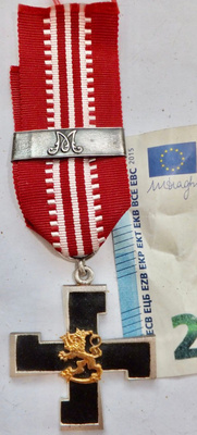 VANHA Päämajan Muistoristi Risti Mannerheim Soljella
