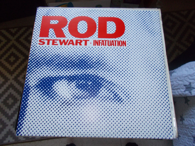 12" VINYYLI SINKKU ROD STEWART ** INFATUATION **