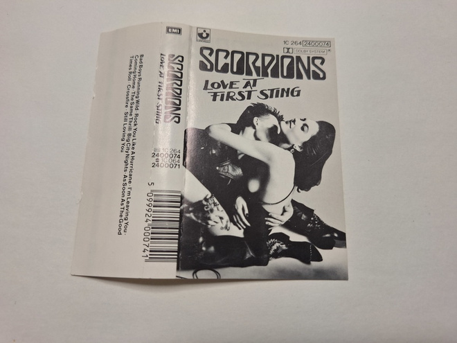 SCORPIONS - Kansipaperi   c-kasettiin
