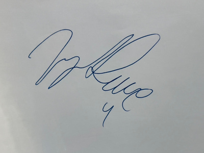 Jyrki Lumme nimikirjoitus paperilla