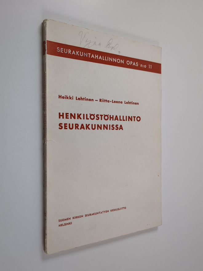 Heikki Lehtinen : Henkilöstöhallinto seurakunnissa
