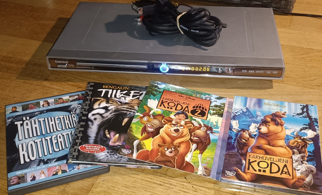 EuroLine Dvd-Soitin & Dvd-Levyt 4Kpl.