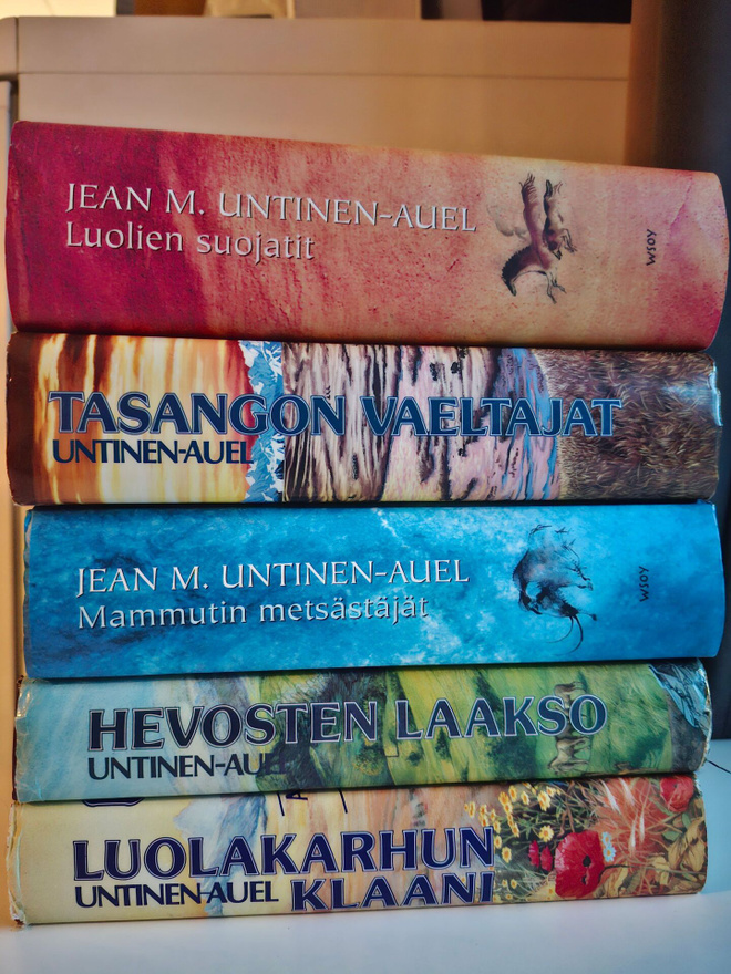 Untinen-Auel, Jean M.: Maan lapset 1-5