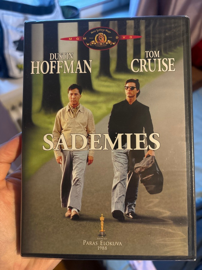 (Uusi) Sademies (1988) suomijulkaisu
