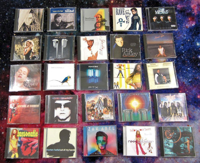 CD-levyjä valikoiden, ulkomaalaista poppia