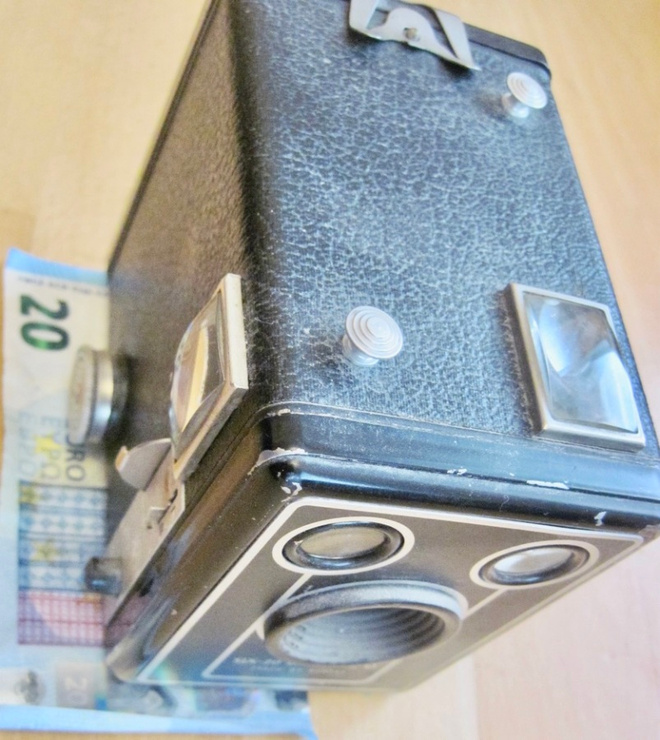 VANHA Kamera kodak Six-20 Brownie D