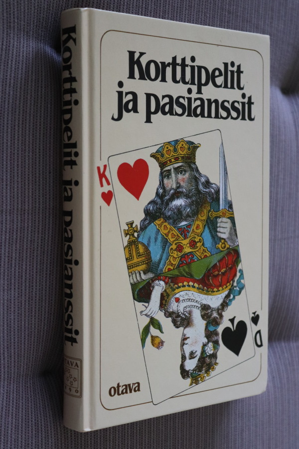 Ilmo Kurki-Suonio ( toim.) : Korttipelit ja pasianssit 6.p.