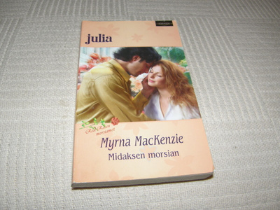 Myrna MacKenzie Midaksen morsian