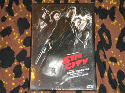 DVD - SIN CITY - 2005 MINT