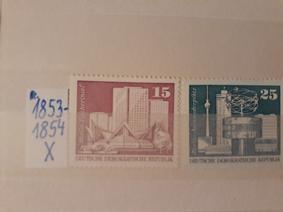 DDR 1973 - Yleismerkit: Rakennuksia x (2) ++