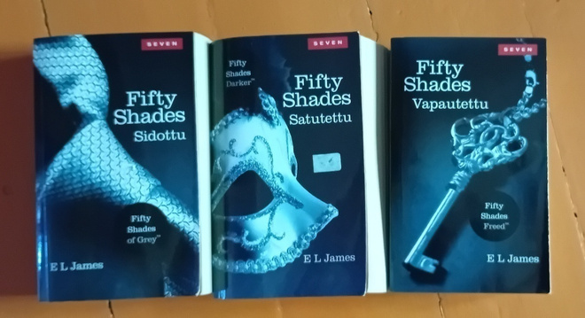E.L. James: Fifty Shades trilogia valitse