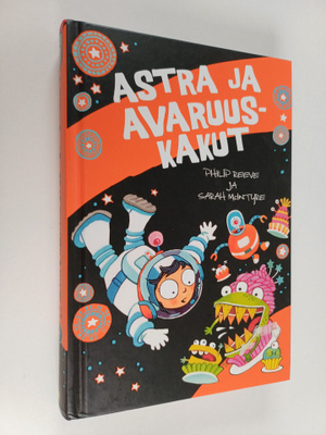Philip Reeve : Astra ja avaruuskakut