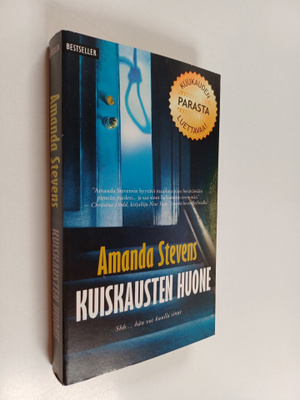 Amanda Stevens : Kuiskausten huone