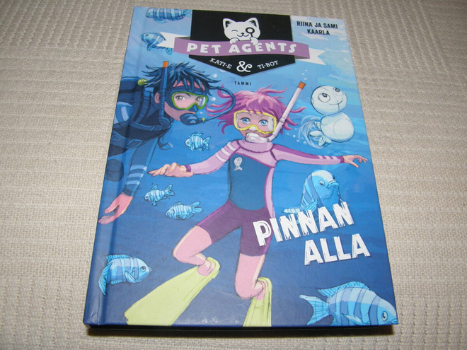 Kaarla Pet Agents Pinnan alla