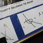 THIRTY SECONDS TO MARS TAULU KOLMELLA NIMMARILLA - pikkukuva 2