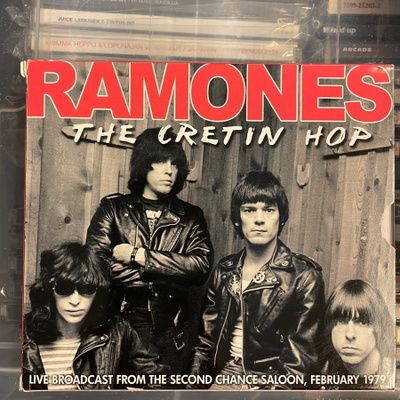 RAMONES - The Cretin Hop cd
